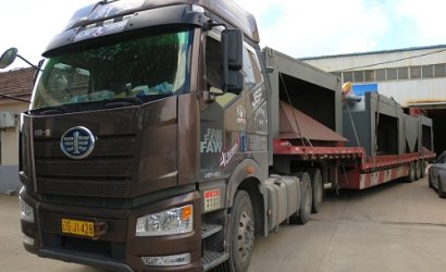 發(fā)營口汽車改裝公司Q6925、6926輥道通過式拋丸機第12車