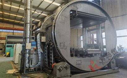 青島恒林工業(yè)集團(tuán)為俄羅斯客戶設(shè)計制作的直徑4500mm的樹脂砂翻轉(zhuǎn)起模機試車完畢